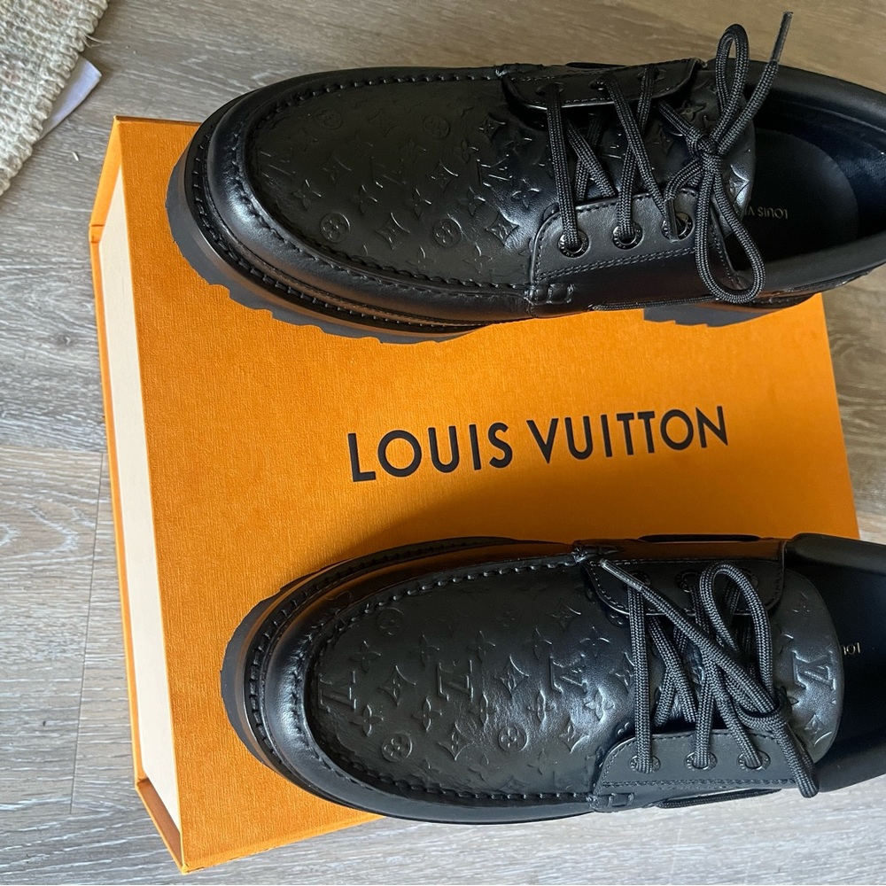 Louis Vuitton boat shoe